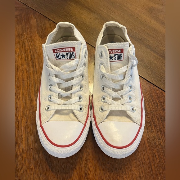 White Converse Chuck Taylors - Women’s 8 - Picture 4 of 7